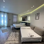 The Cosy Pensjonat Wlora
