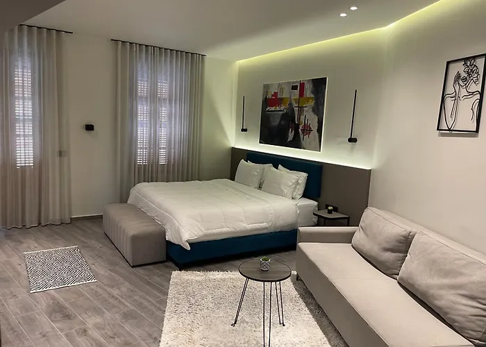 The Cosy 招待所 Vlorë